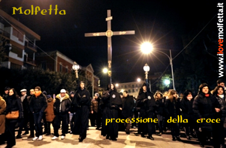 La processione della croce