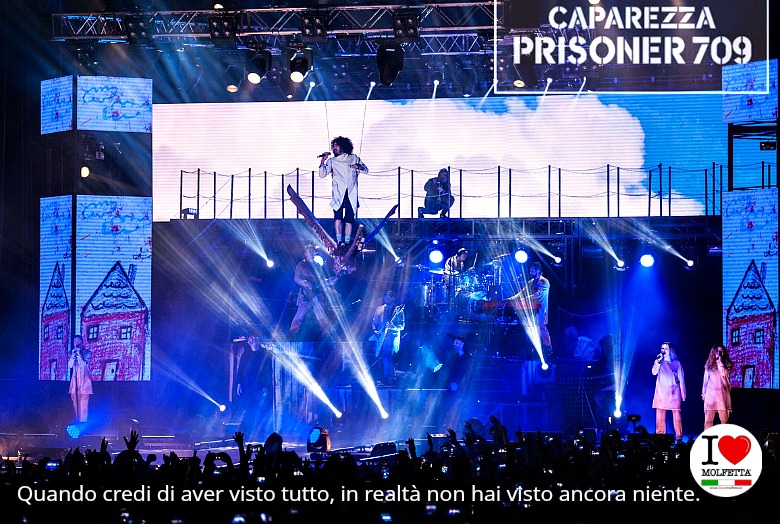 Caparezza ed uno show da vedere almeno una volta nella vita