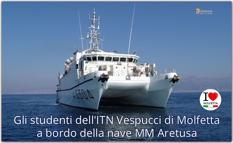 Gli studenti di Molfetta a bordo della nave Aretusa