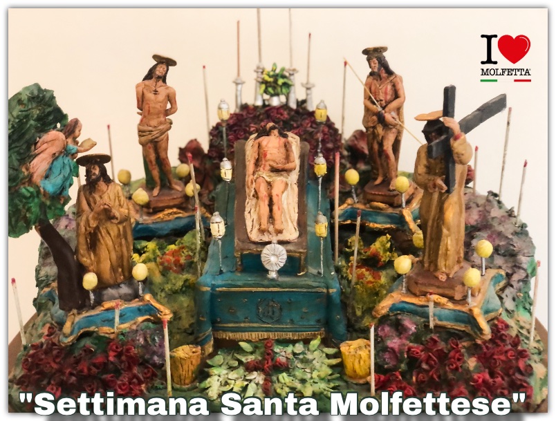 A Molfetta la processione notturna dei 5 misteri