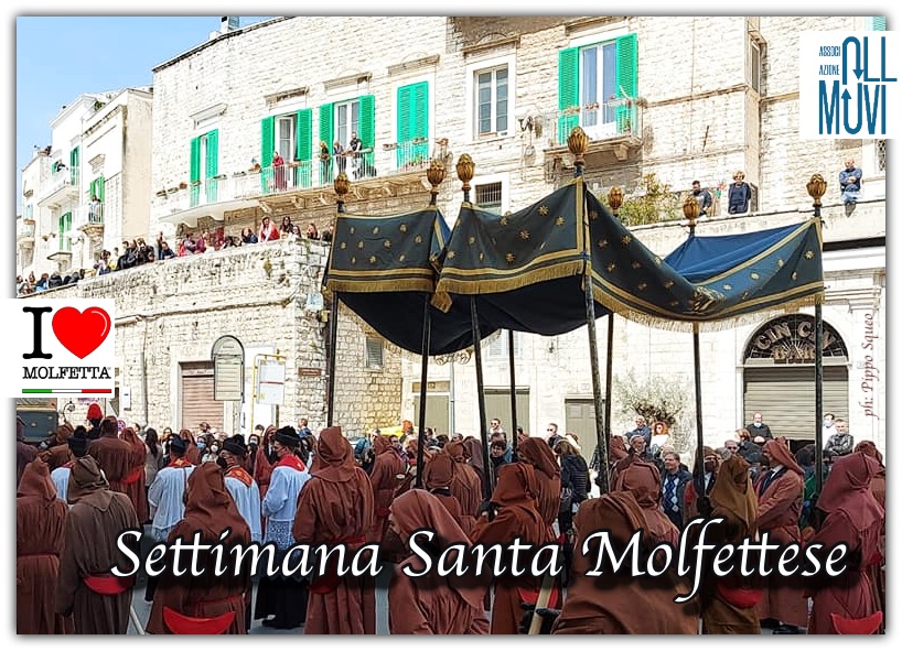 A Molfetta durante la processione del Venerdi' Santo, il tite' suonato nella versione antica